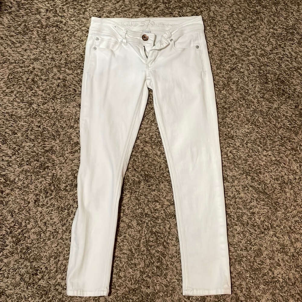 White Capri Jeans